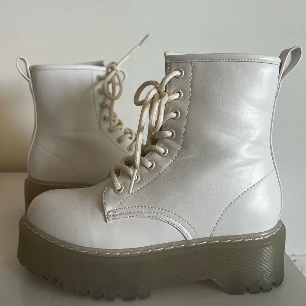 Steve Madden boots